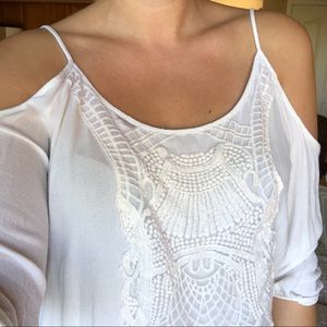 Francesca’s White shoulder Cut Out blouse